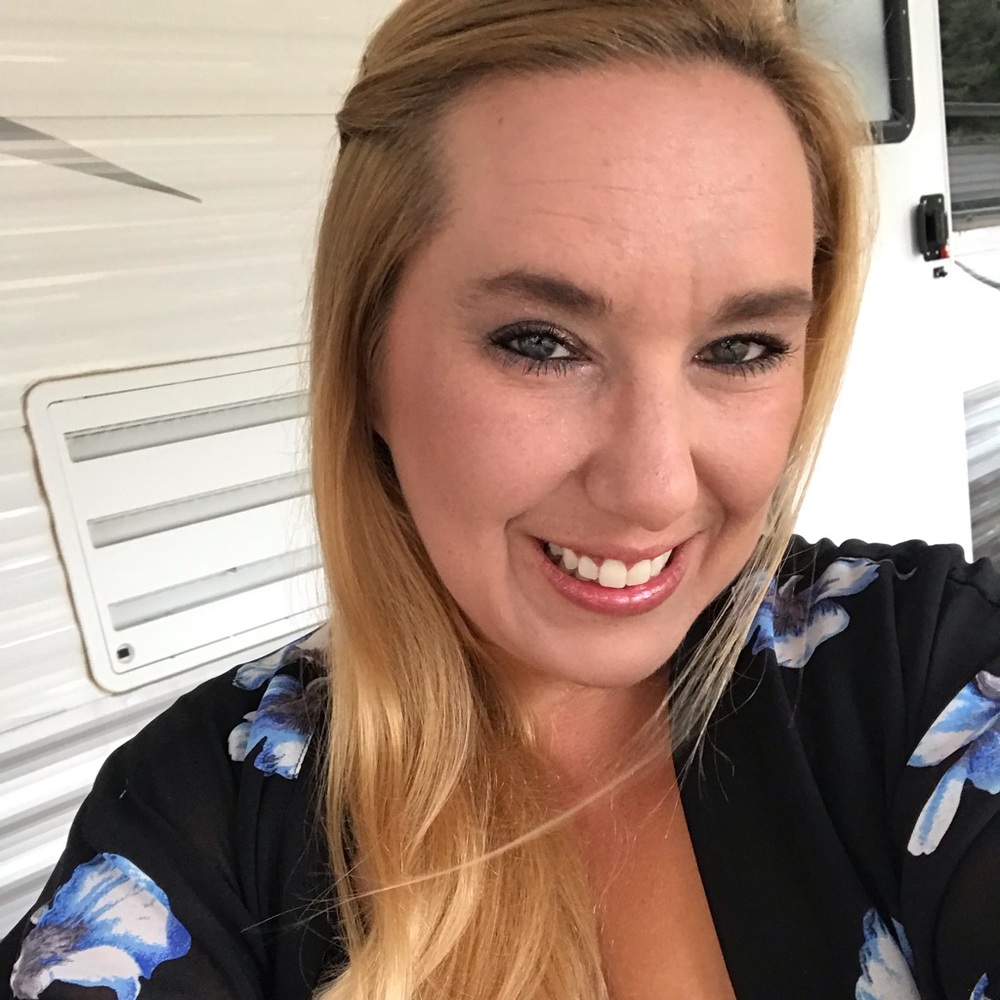 Meet your Posher, Candace